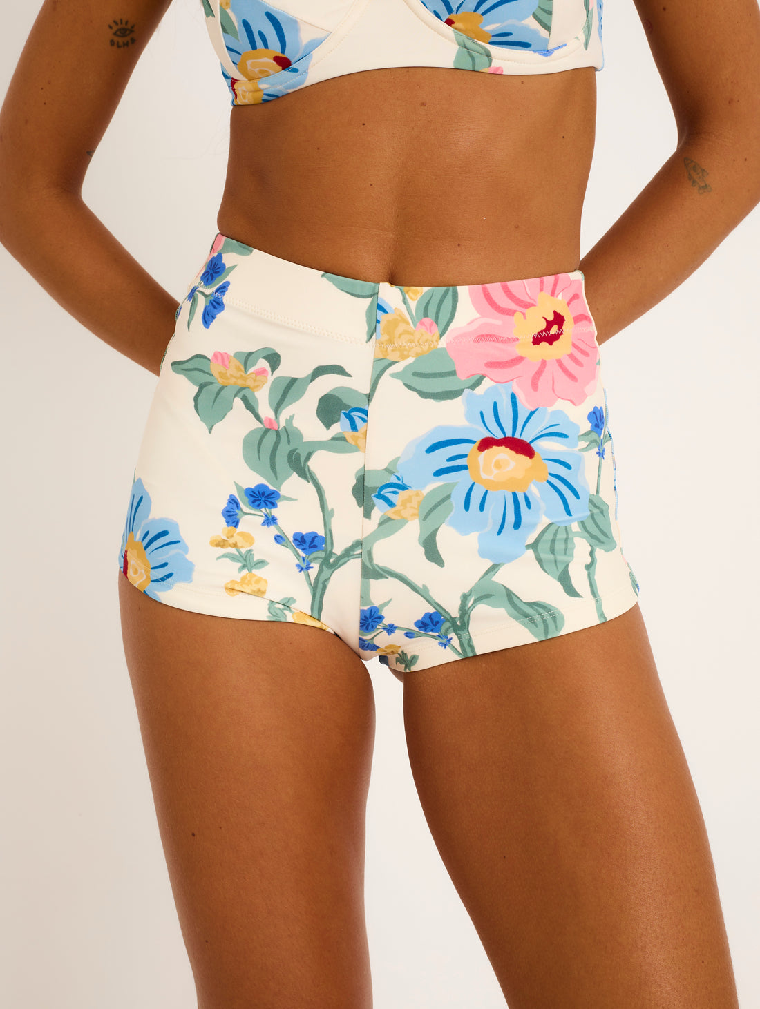 Shorts in Vanilla Spring