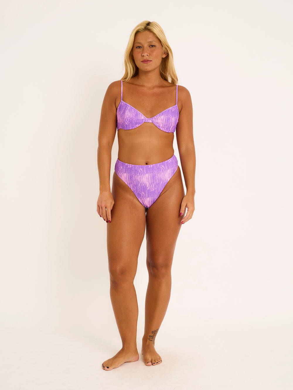 Bottom Luna in Cosmic Spell