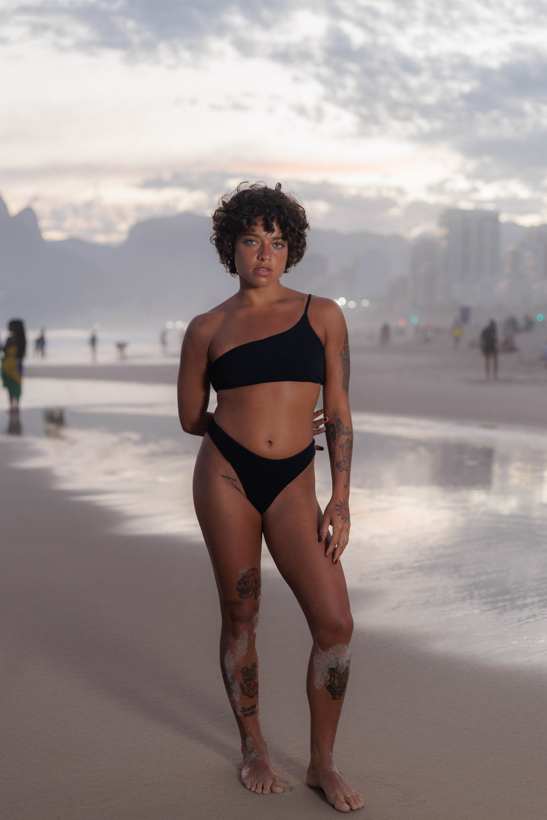 Bottom Margo in Black