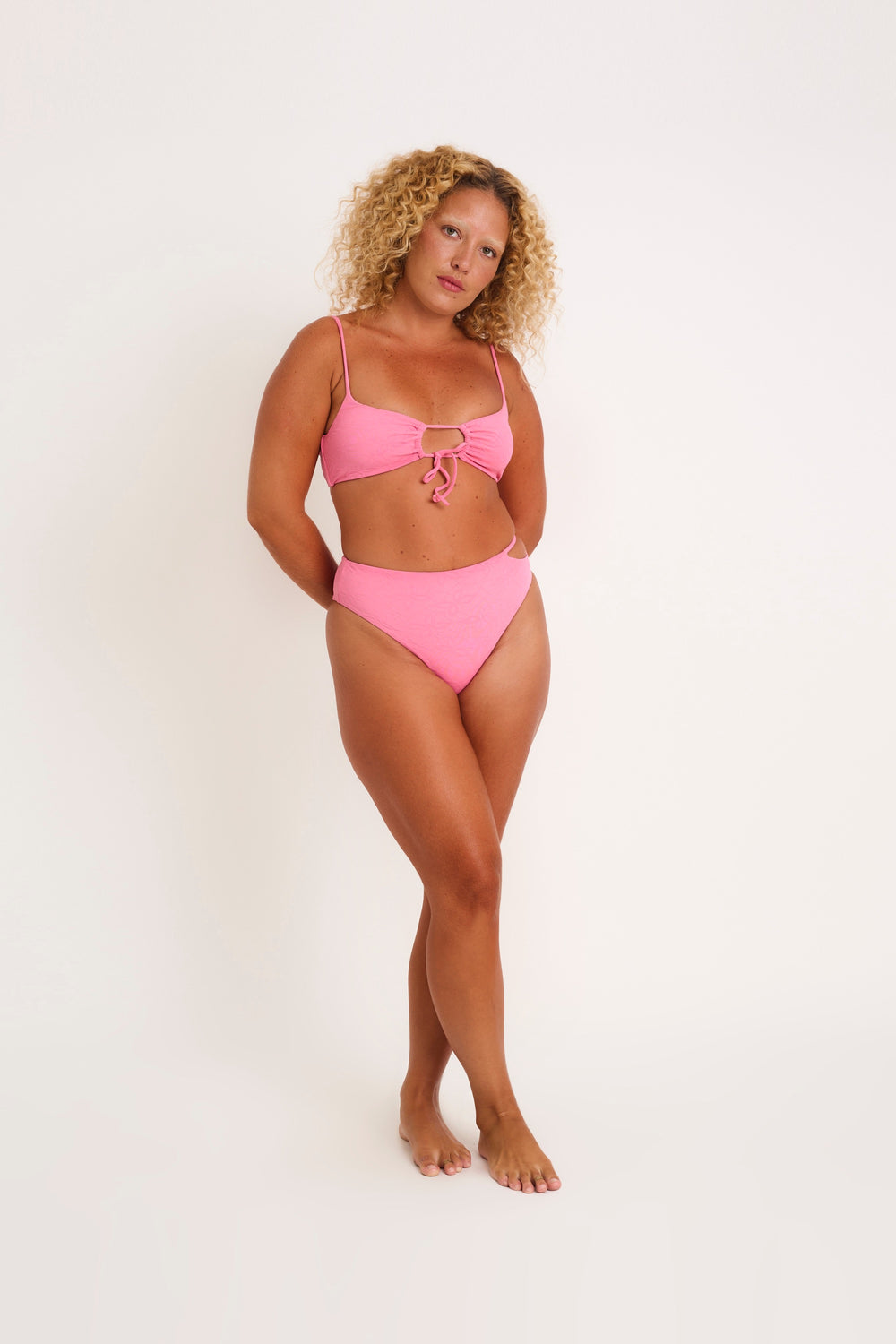 Bottom Zarah in Bubble